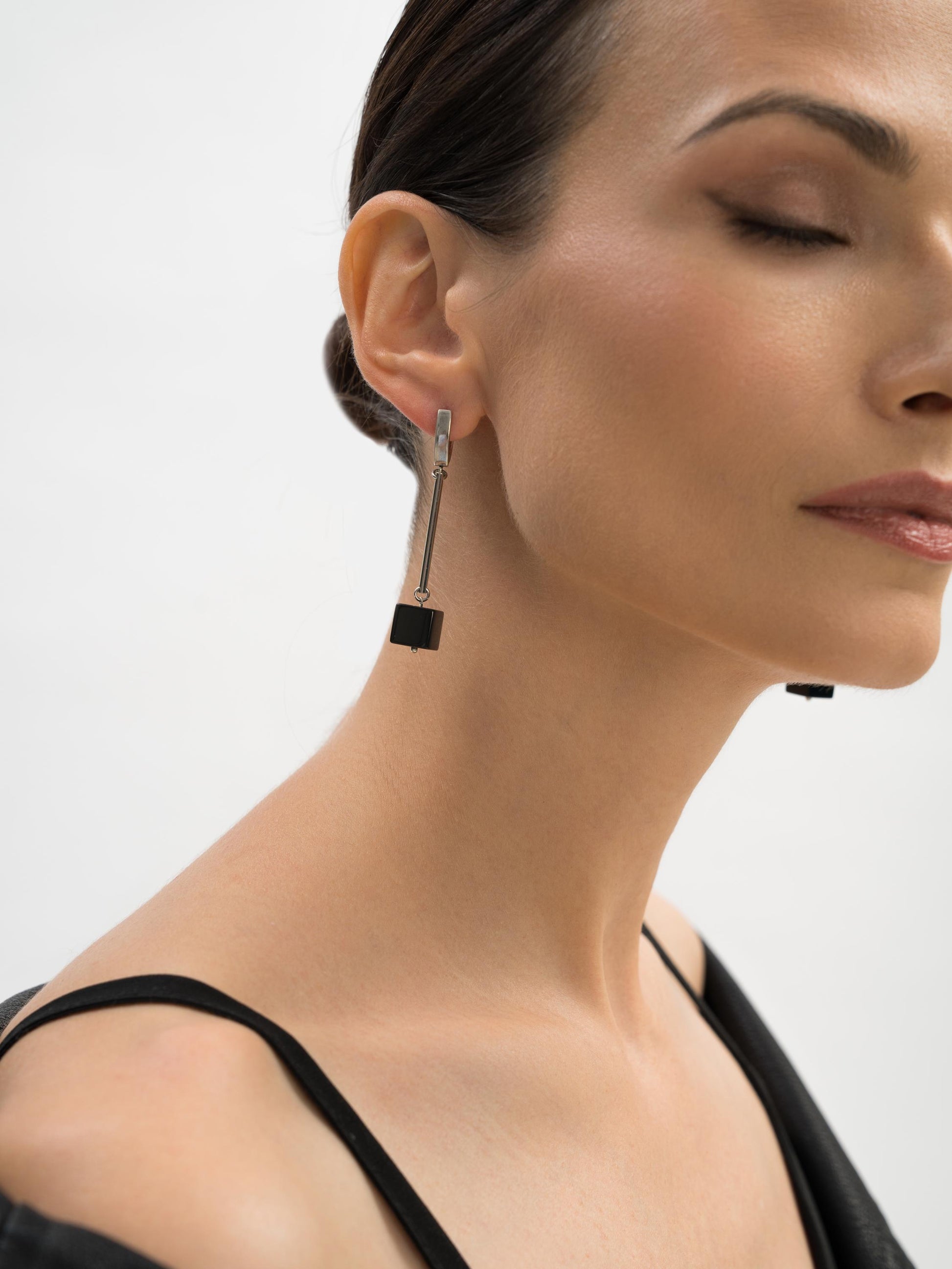 Silver Dangle Earrings with Black Onyx – Geometric Crystal Earrings, Minimalist Art Deco Jewelry, Handmade Birthstone Gift for Her