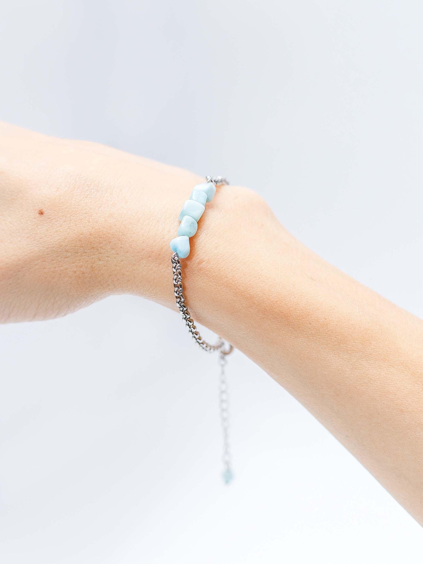 Silver Chain Bracelet with Larimar – Blue Gemstone Crystal Hand Chain Bracelet | Y2K Birthstone Stack | Summer Jewelry Gift for Her