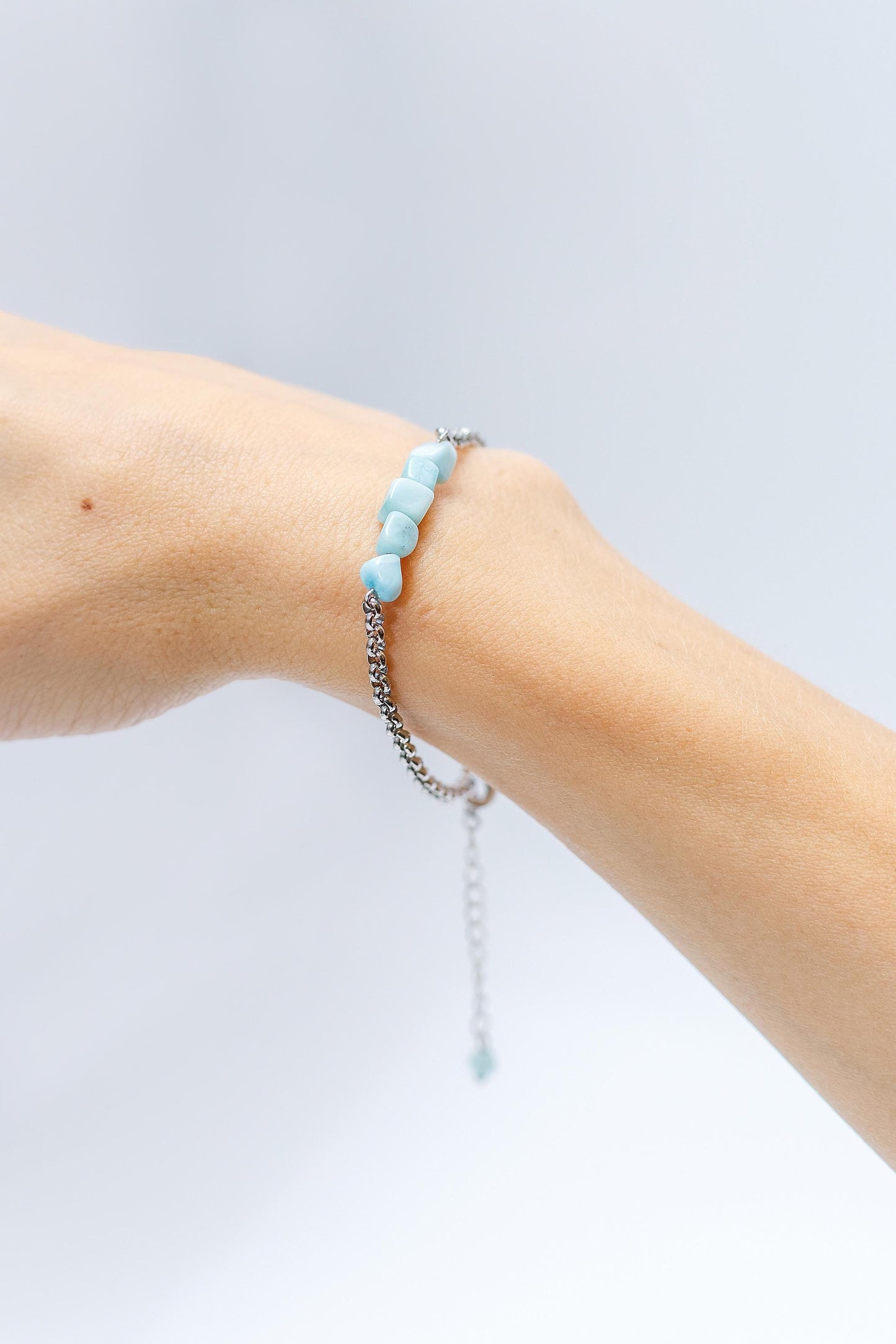 Silver Chain Bracelet with Larimar – Blue Gemstone Crystal Hand Chain Bracelet | Y2K Birthstone Stack | Summer Jewelry Gift for Her