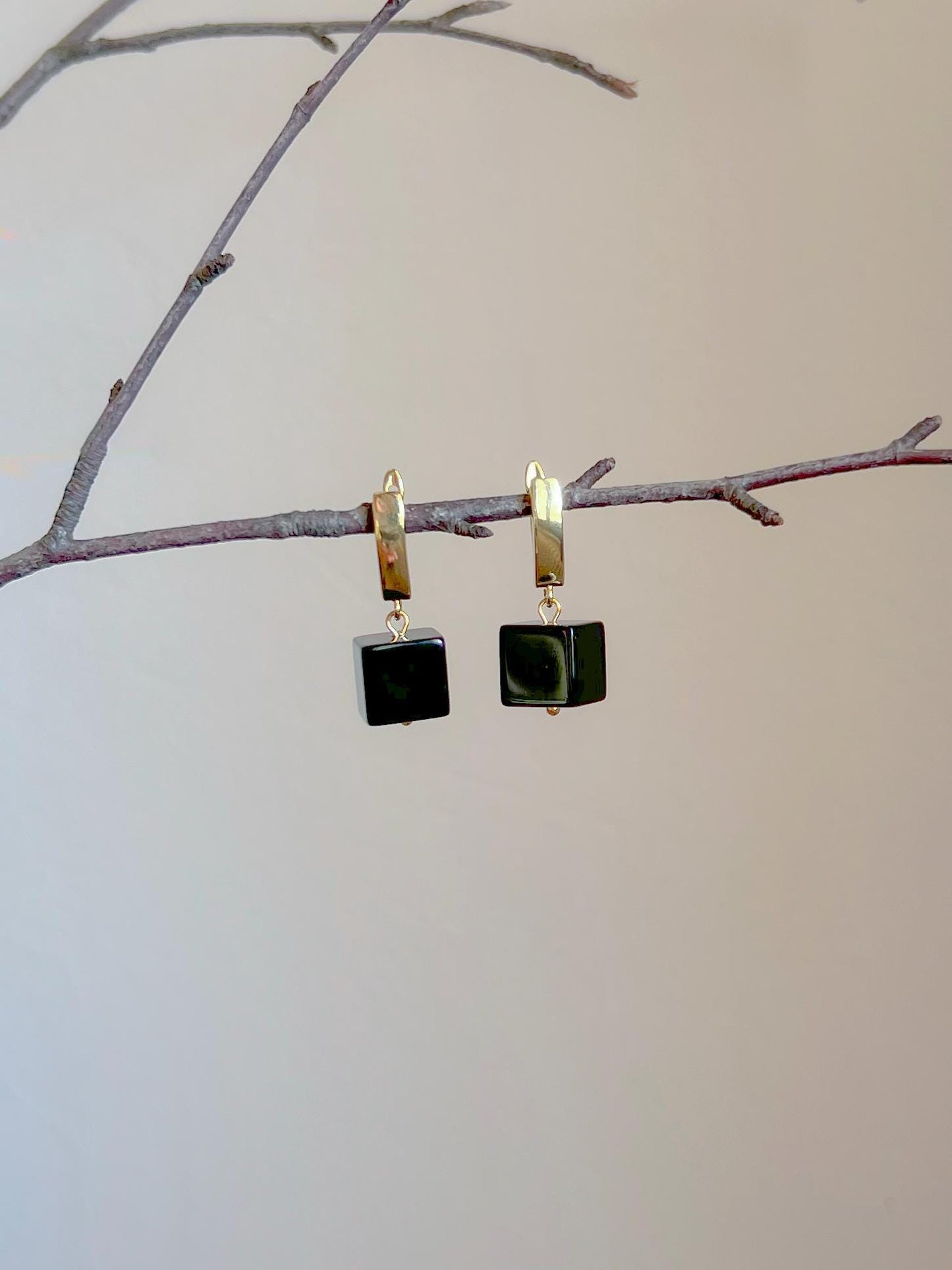 Gold Earrings Black Agate, pendant cube black onyx, Modern Earrings Minimalist, natural stone Art Malevich black square, dangle earrings
