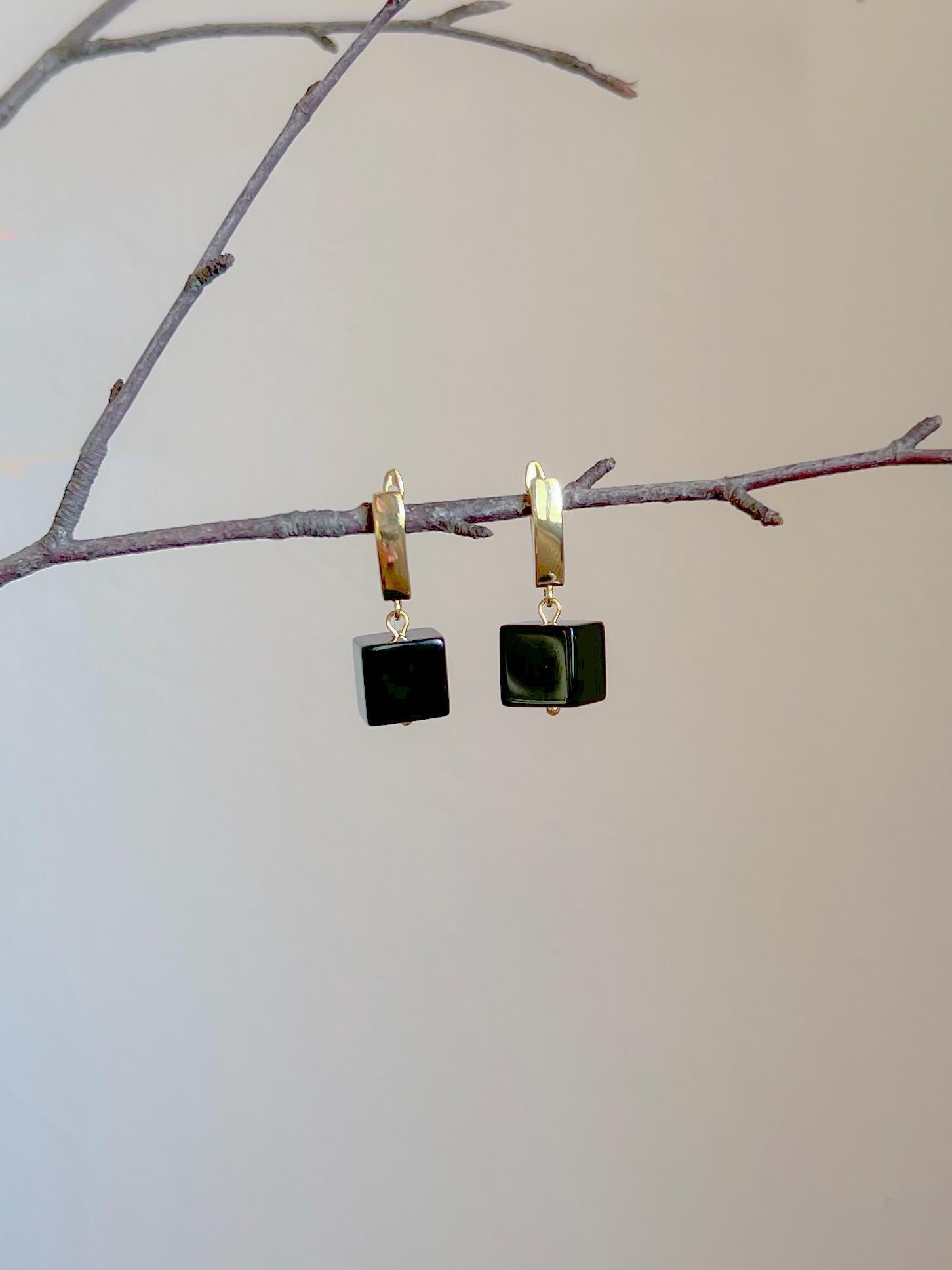 Gold Earrings Black Agate, pendant cube black onyx, Modern Earrings Minimalist, natural stone Art Malevich black square, dangle earrings
